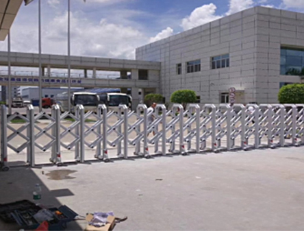 電動(dòng)伸縮門